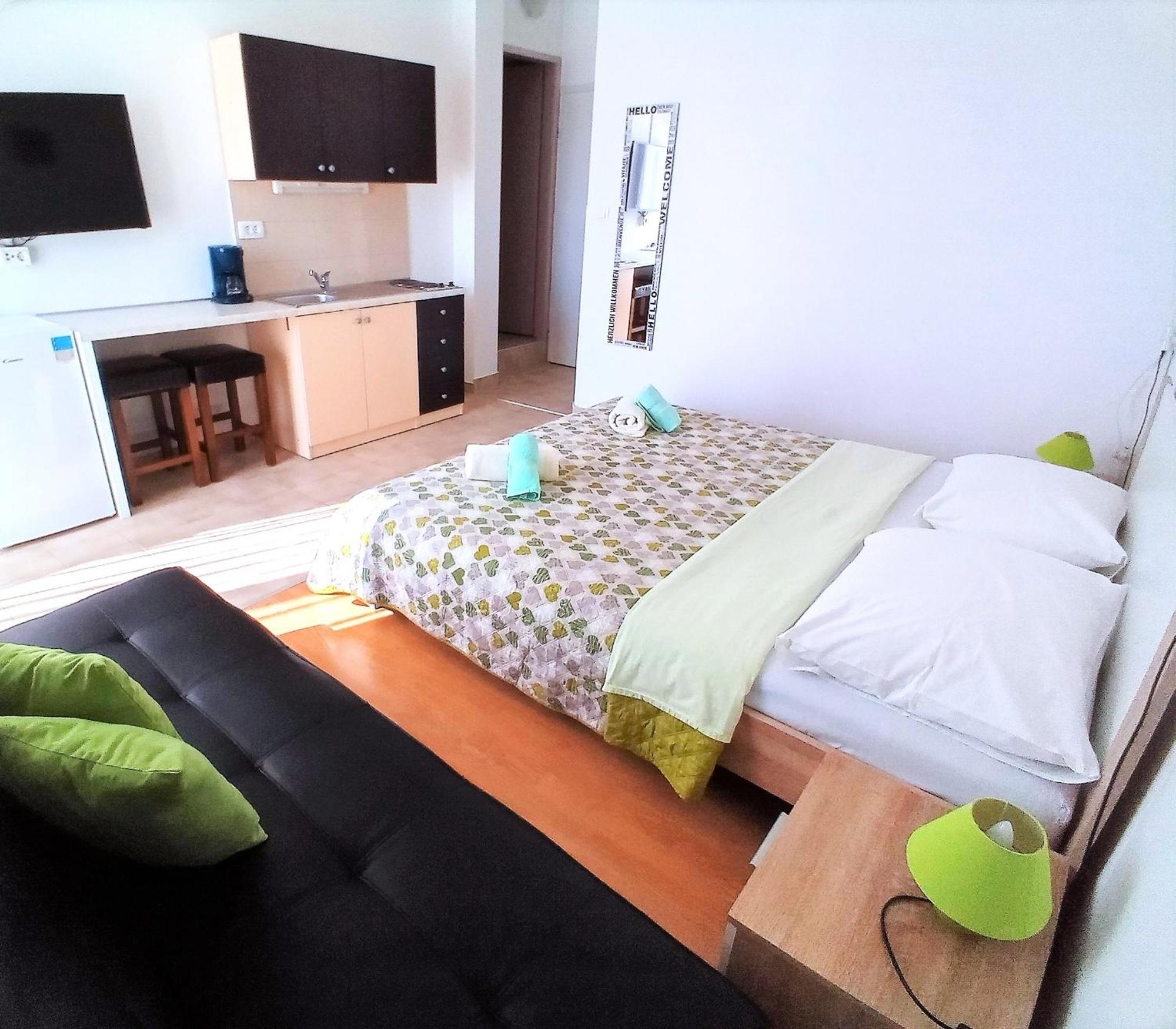 Guesthouse Cecilia มาลินสกา ภายนอก รูปภาพ